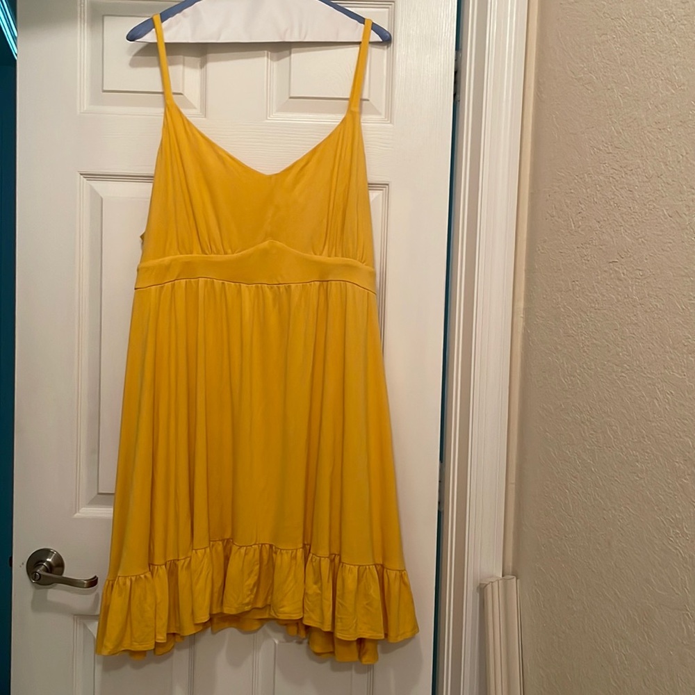 Summer ready torrid dress in excellent condition